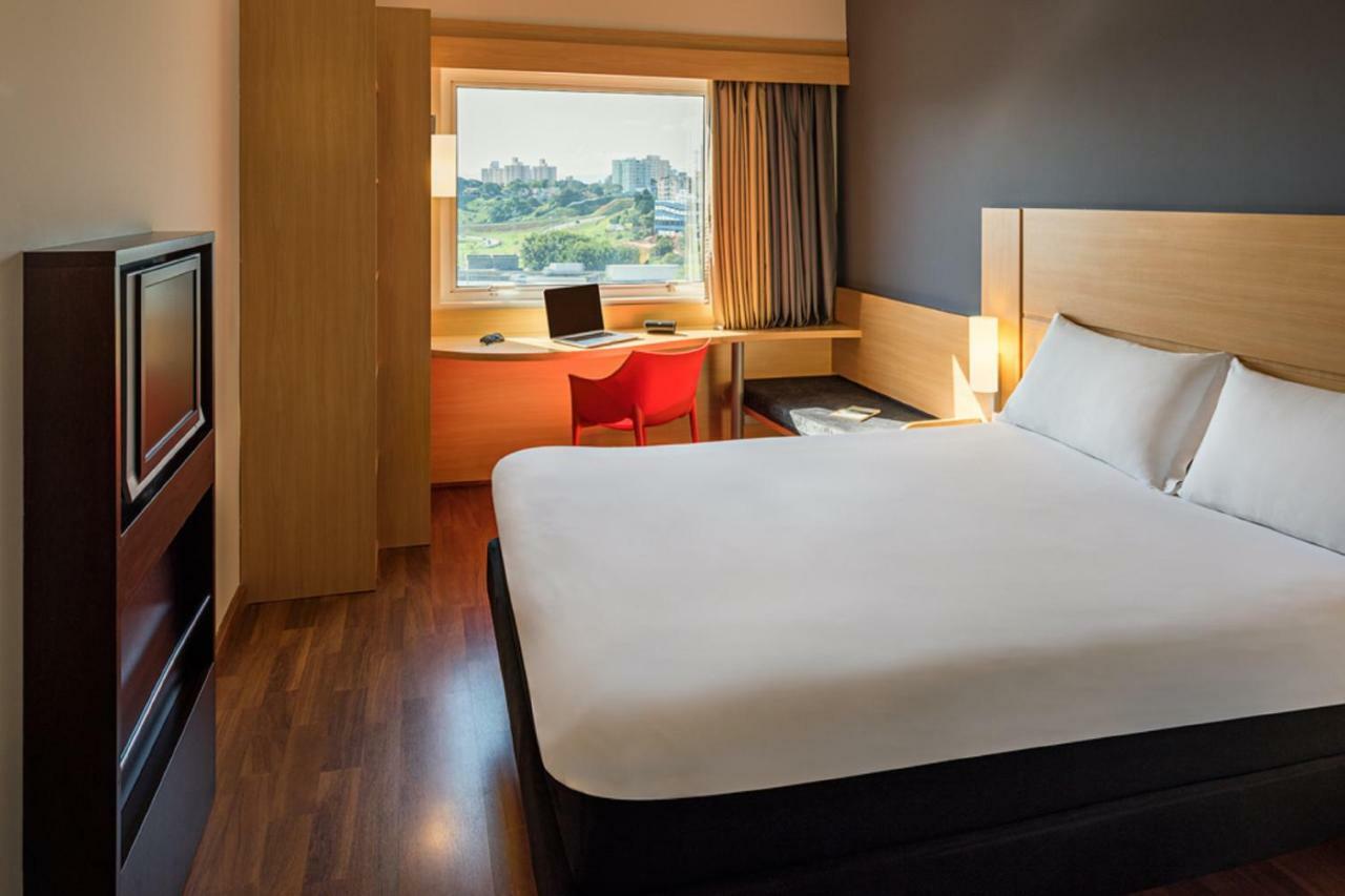 Ibis Sao Jose Dos Campos Colinas Hotel Екстериор снимка